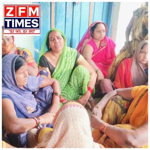 हादसे के बाद रोते बिलखते परिजन