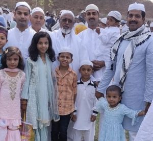 जावेद के परिवार के बच्चों की फाइल फोटो